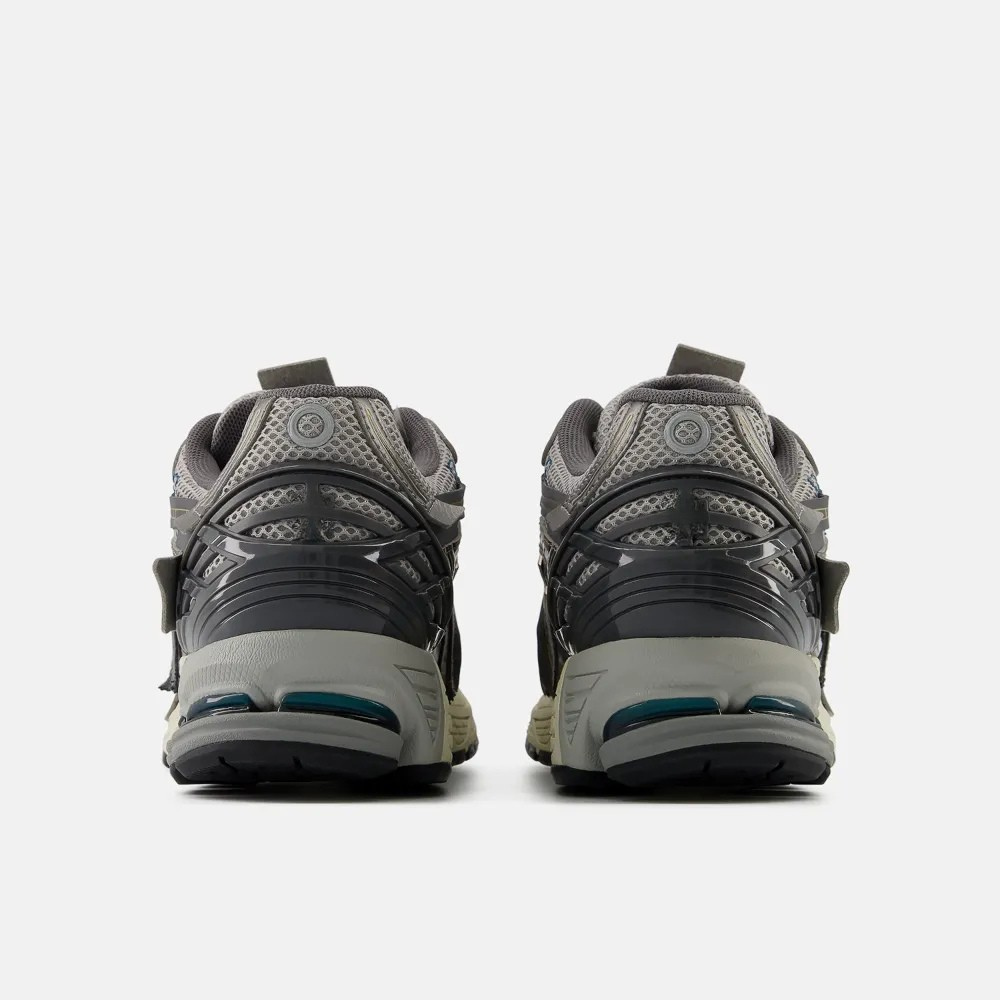 1906A Unisex Sneakers Brown Gray
