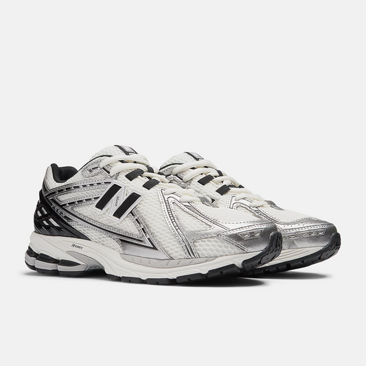 1906R Silver Metallic with White and Sea Salt