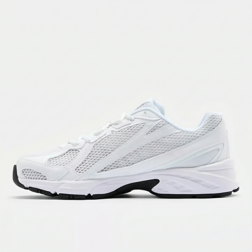 740 White with White