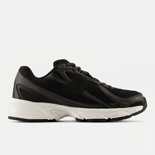 740 Black with Sea Salt