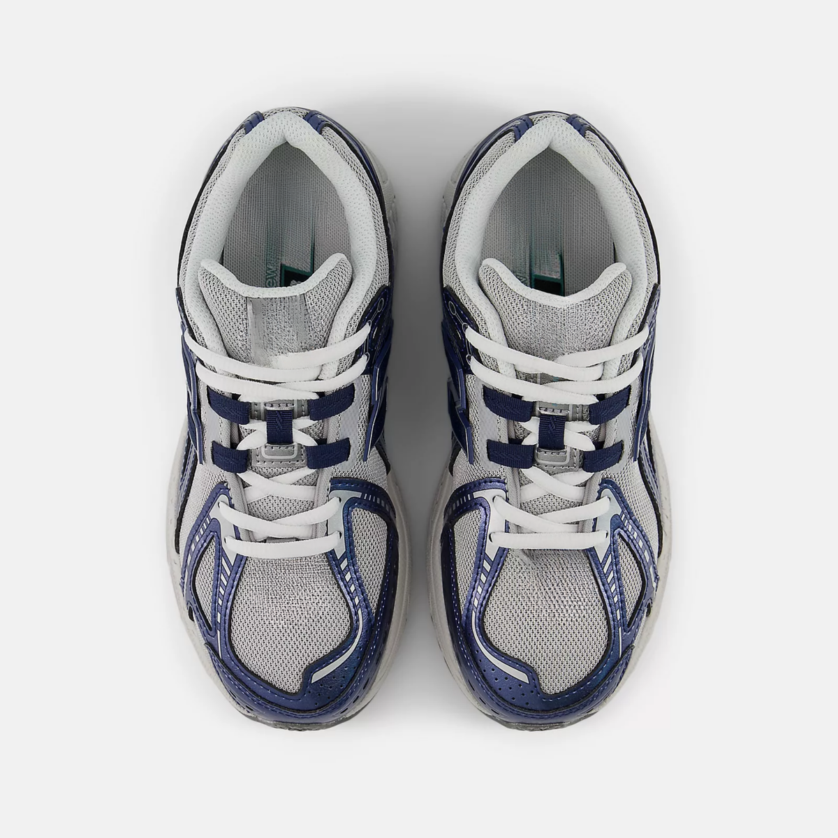1906 Lace Team Navy with White