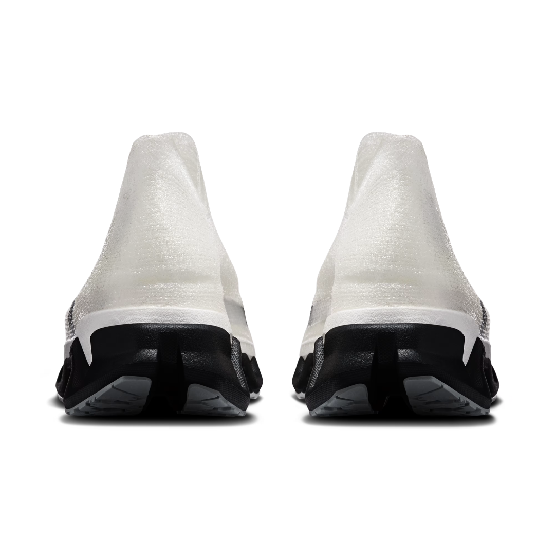 LightSpray Cloudmonster 3 Hyper Black | Apollo