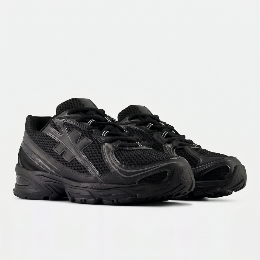 740 Black with Silver Metallic
